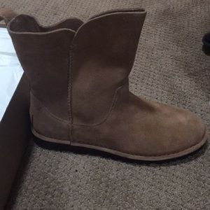 Women’s Ugg boots